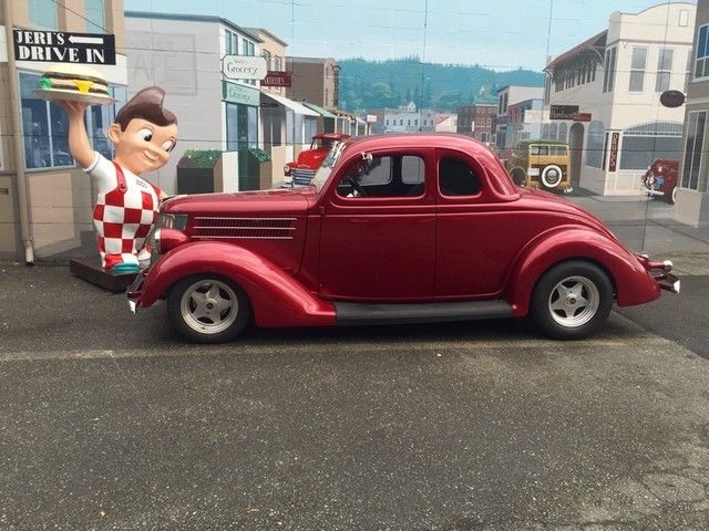 1936 Ford All Steel Street Rod with Rumble Seat. 283 V-8. AT. PS. Air. SUPER 1936 Ford Deluxe Street Rod