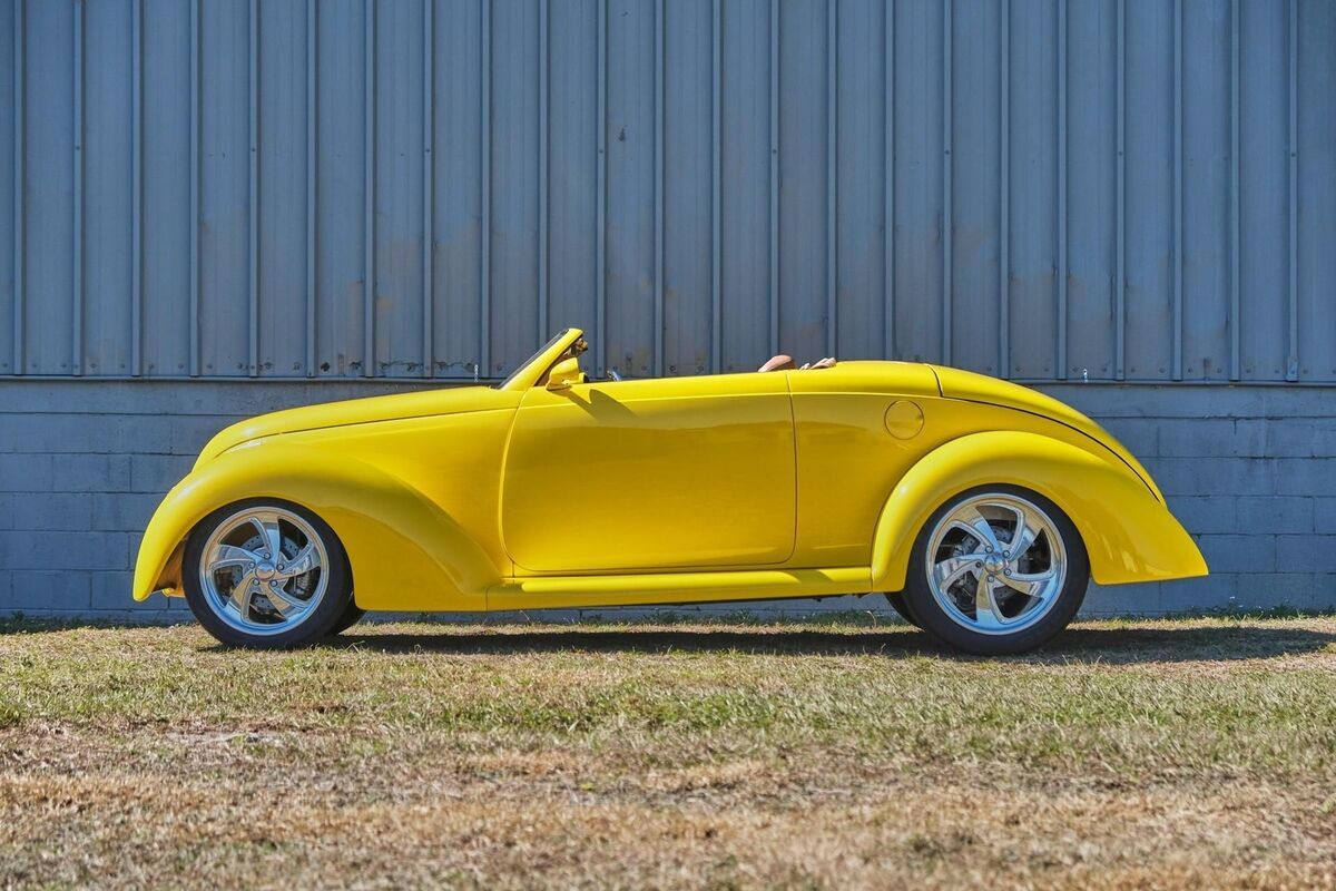 1936 Ford Cabriolet Convertible Restored - photo 2