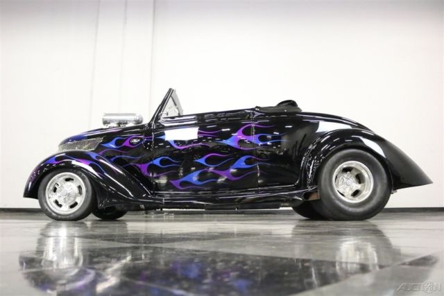 1936 Ford Cabriolet - photo 12