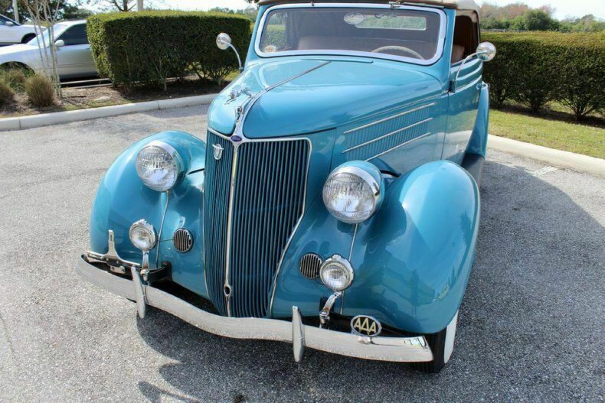 1936 Ford Cabrolet - photo 9