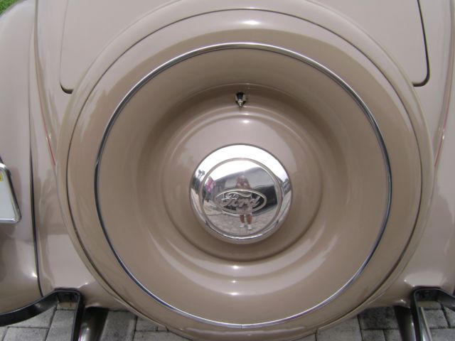 1936 Ford Model 68 Club Cabriolet All Steel - photo 10