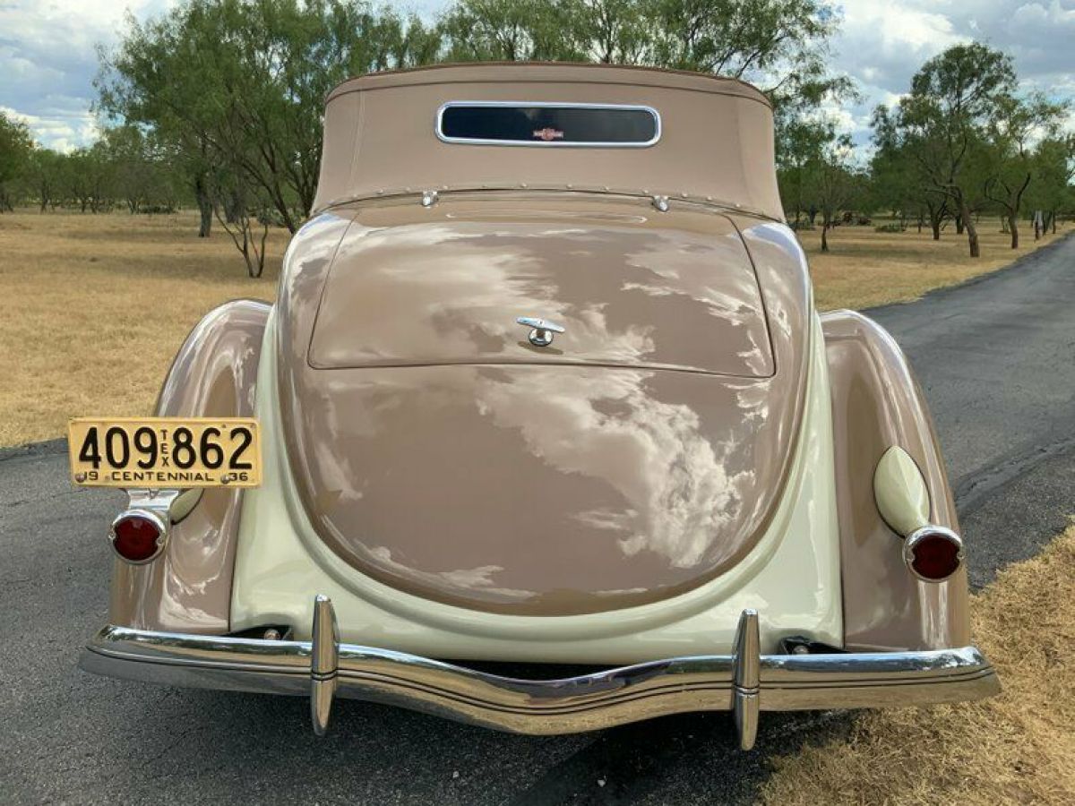 1936 Ford Club Cabriolet - photo 6