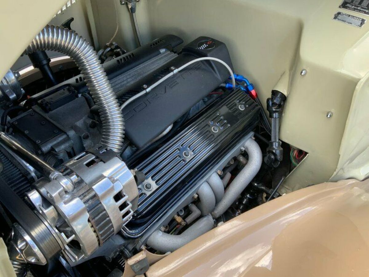 1936 Ford Club Cabriolet - photo 9