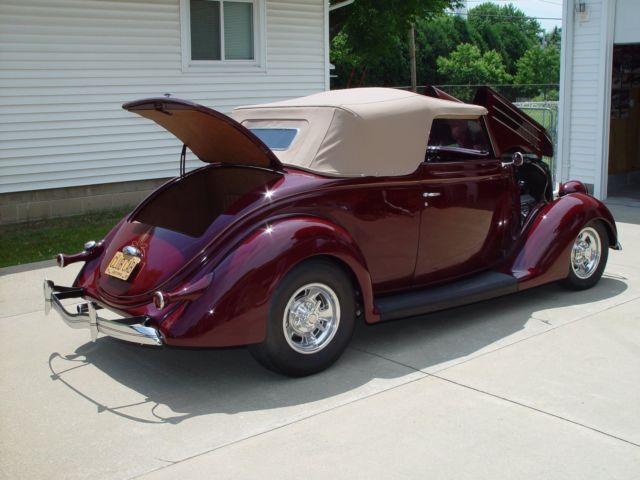 1936 Ford Club Cabriolet Convertible - photo 10
