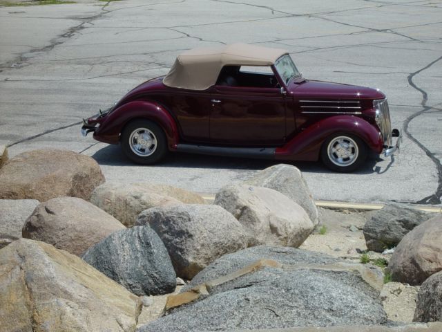 1936 Ford Club Cabriolet Convertible - photo 4