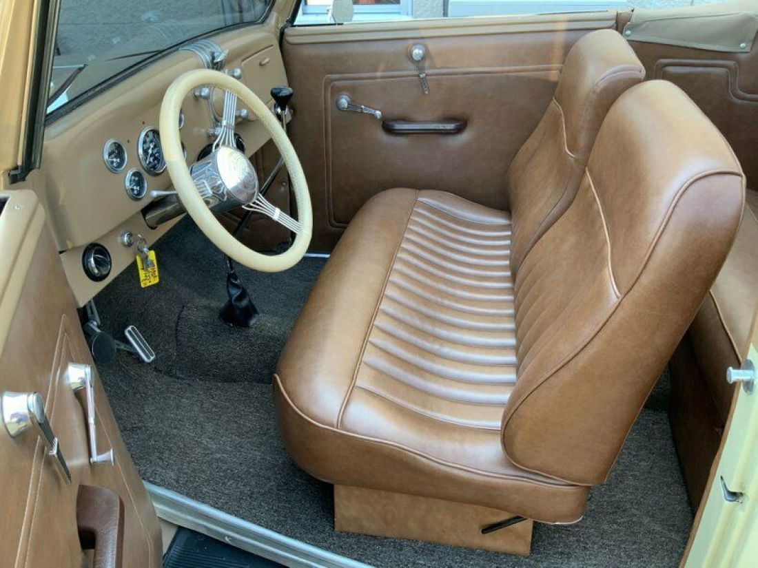 1936 Ford Deluxe Club Cabriolet - photo 3