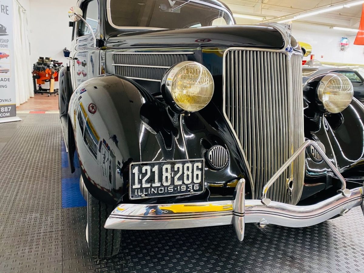1936 Ford Deluxe - 4 DOOR SEDAN - EXCELLENT DRIVING CLASSIC - SEE V - photo 10