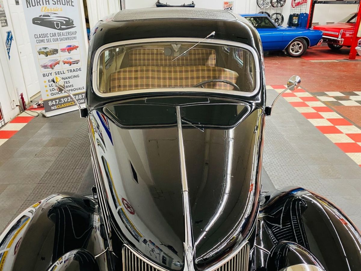 1936 Ford Deluxe - 4 DOOR SEDAN - EXCELLENT DRIVING CLASSIC - SEE V - photo 12