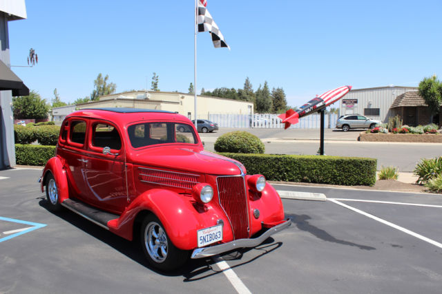 1936 Ford Humpback