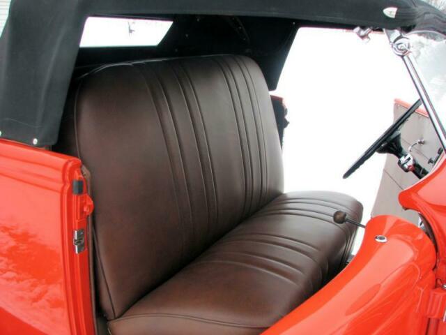 1936 Ford Roadster - photo 3