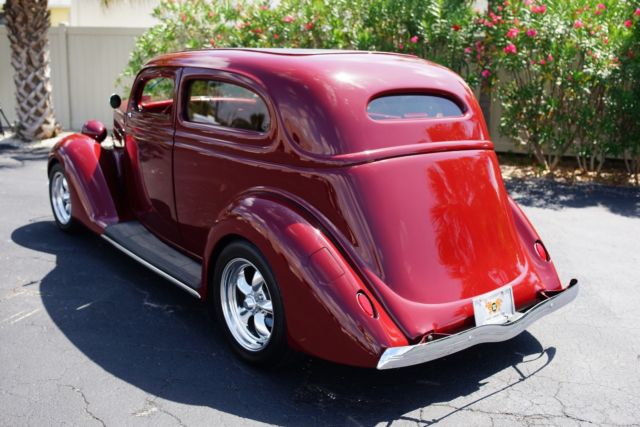 1936 Ford Sedan - 350C.I. V8 - Hot Rod - photo 3