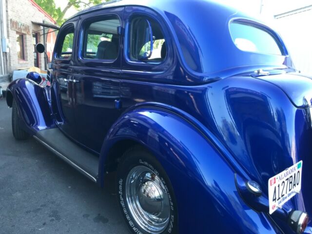 1936 Ford Sedan - photo 7