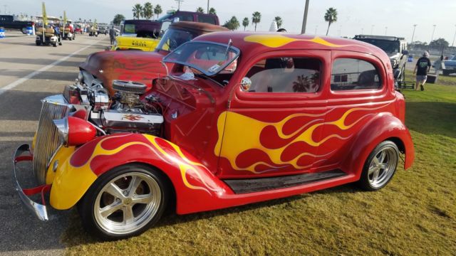 1936 Ford SEDAN - photo 3