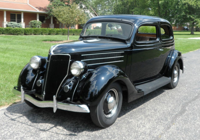1936 Ford Tudor Sedan 2-Door Slantback NO RESERVE V8 - photo 2