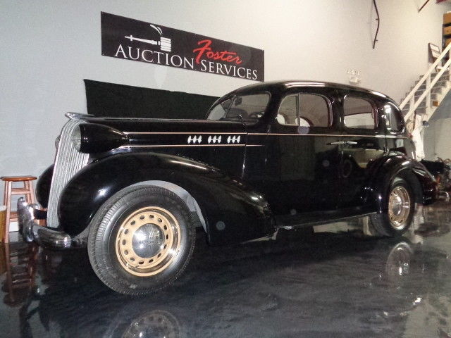 1936 Oldsmobile Model 6C Standard