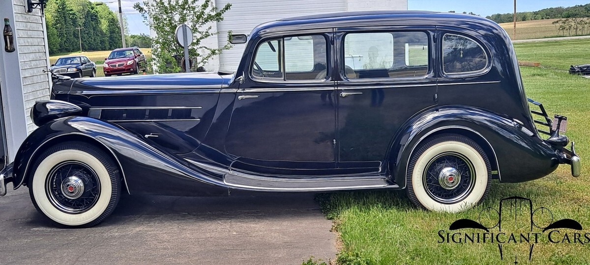 1936 Packard Eight Sedan - photo 2
