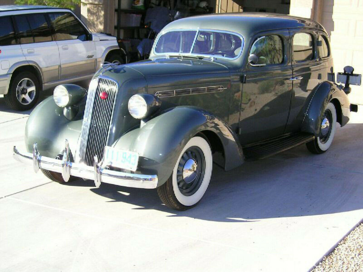 1936 Studebaker Dictator - photo 2