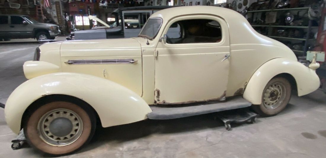 1936 Studebaker Dictator - photo 3