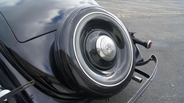 1936 Ford Roadster - photo 7