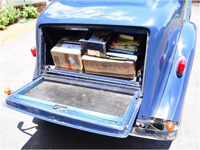1937 Bentley 4 Door Salon -- - photo 6
