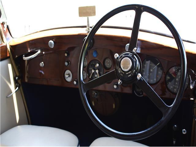 1937 Bentley 4 Door Salon -- - photo 7