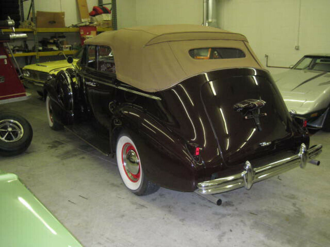1937 Buick 4 door - photo 2