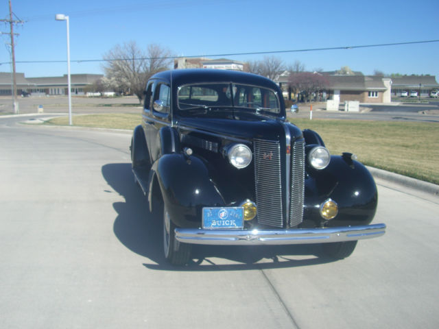 1937 Buick 90 Limited - photo 3