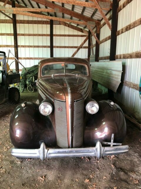 1937 Buick Century Series 61 - photo 2