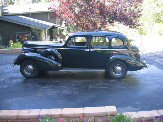 1937 Buick Roadmaster - photo 3