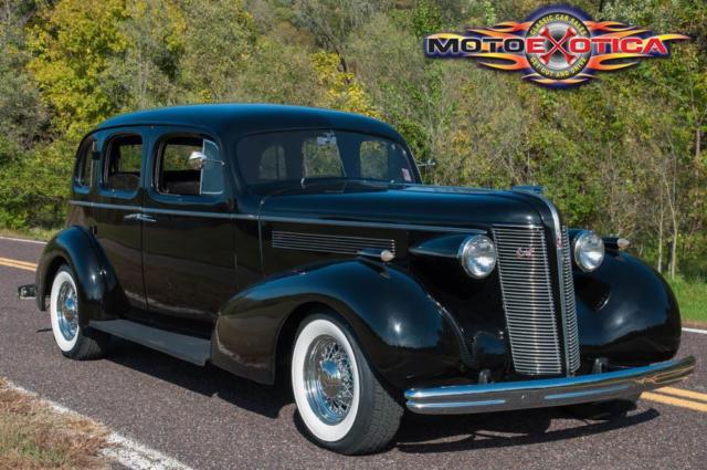 1937 Buick Special Trunkback Special Trunkback Sedan Restomod - photo 2