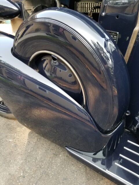 1937 Cadillac 62 Convertible - photo 9