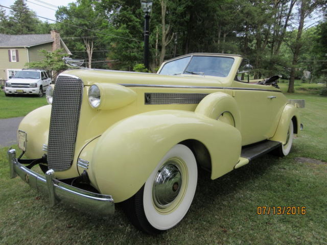 1937 Cadillac convertible series 6067 convertible coupe. Rumble seat, Sidemounts 1937 Cadillac Other