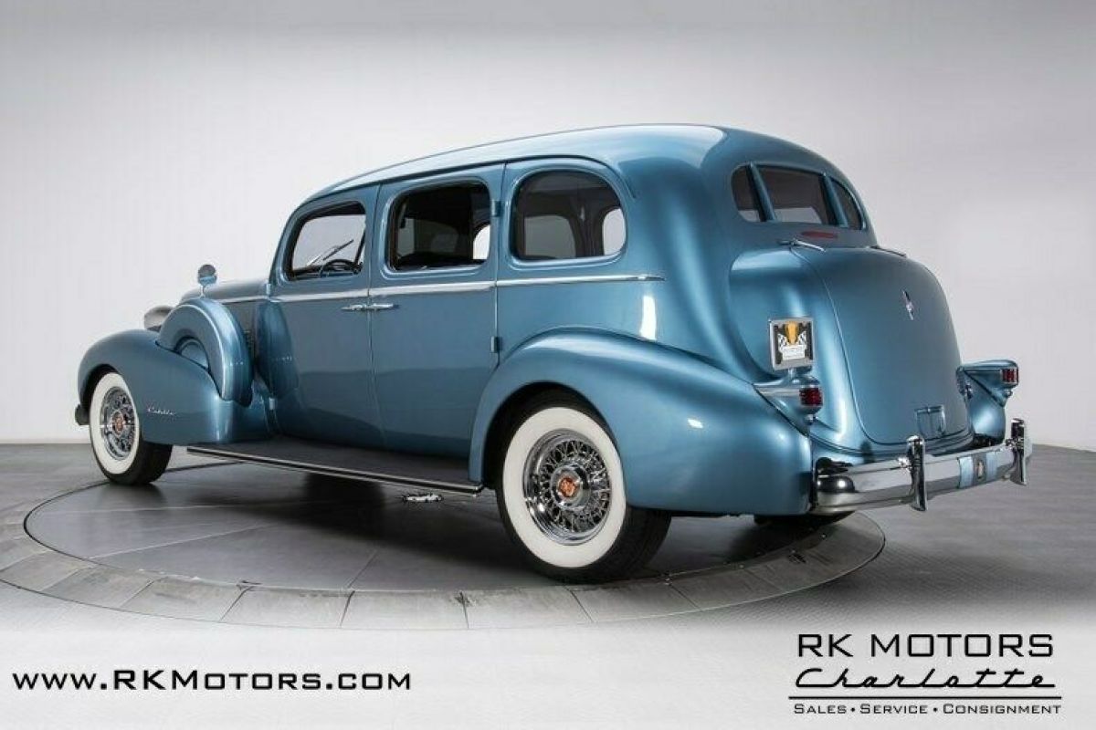 1937 Cadillac Fleetwood Limousine - photo 8