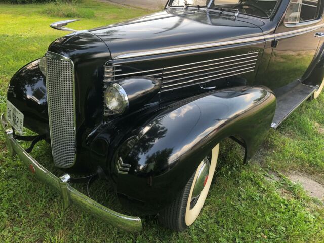 1937 CADILLAC LASALLE RARE 2 DOOR ORIGINAL V8 (NO RESERVE) 1937 Cadillac LaSalle --