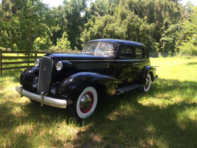 1937 Cadillac Sixty