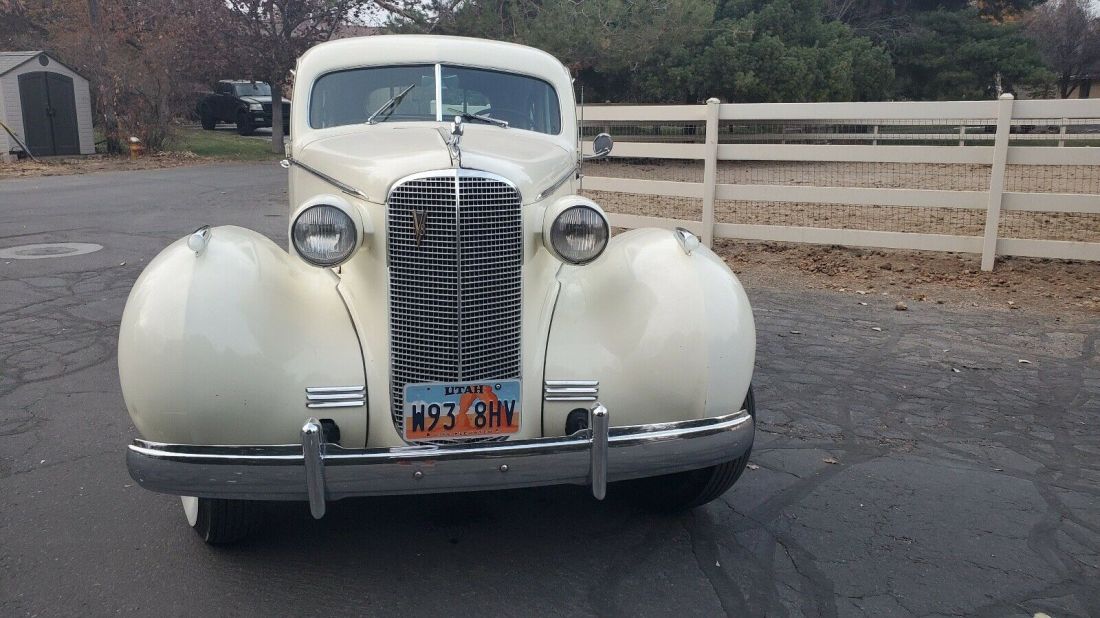 1937 Cadillac Series 75 7519 five passenger limo - photo 5