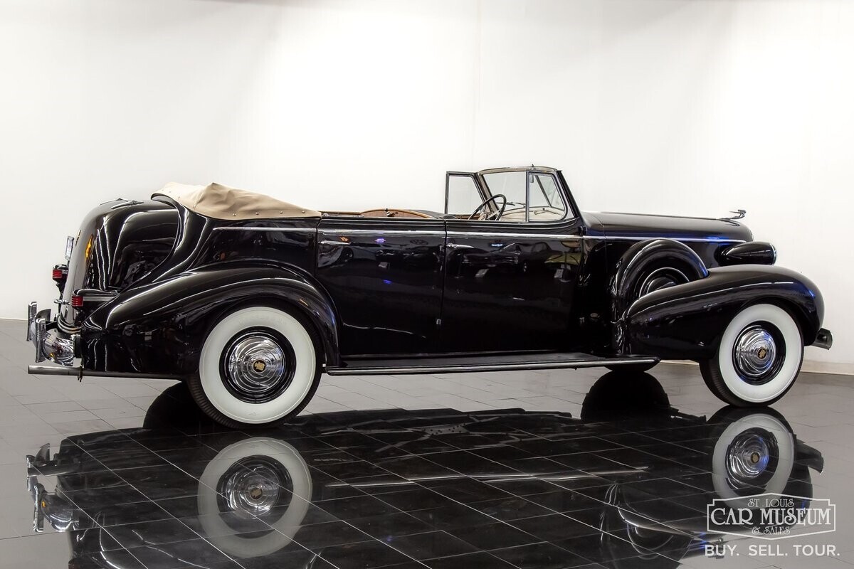 1937 Cadillac Series 85 Twelve Convertible - photo 11