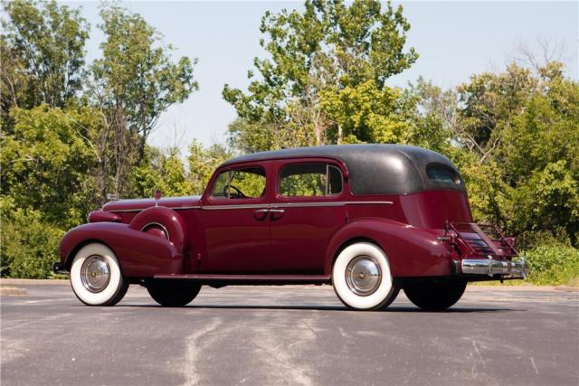 1937 Cadillac 37-7509F Sedan - photo 12