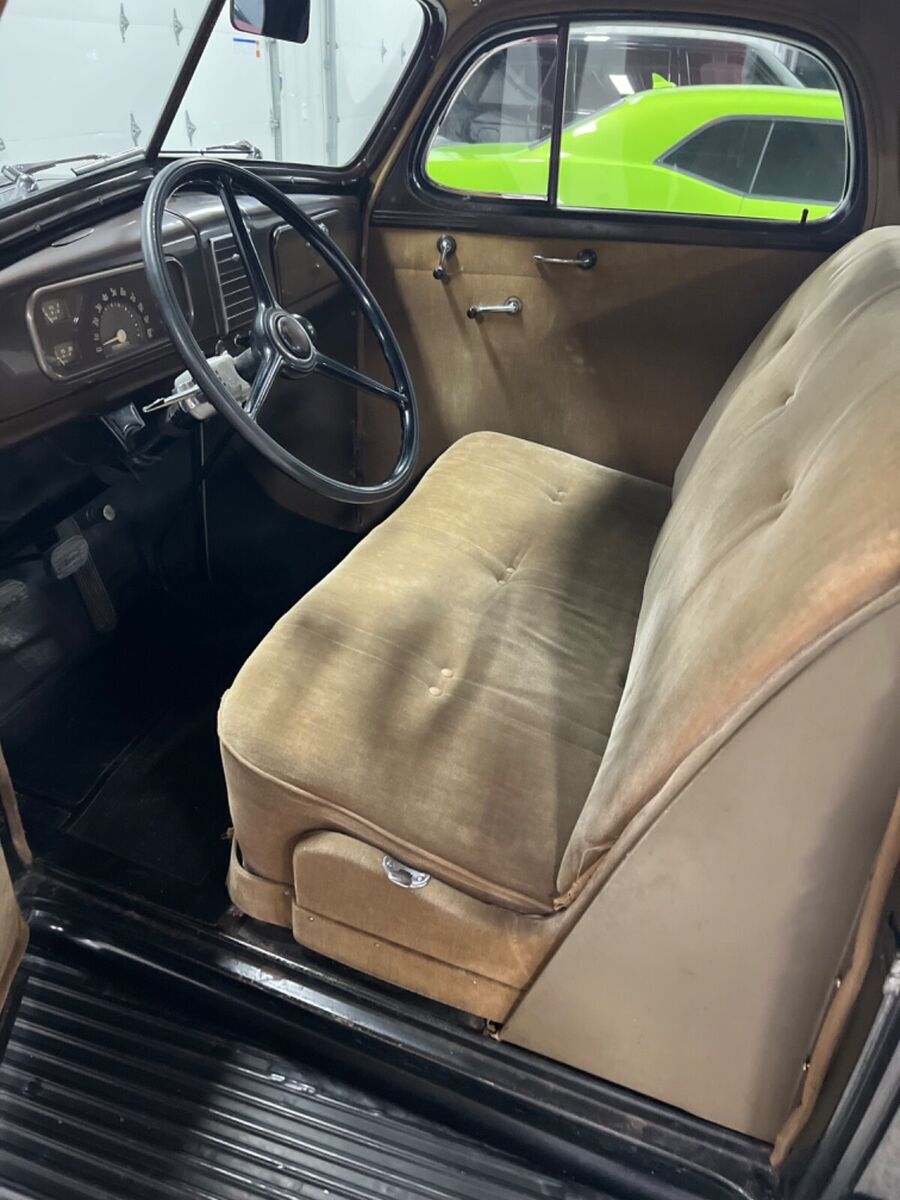 1937 Chevrolet Coupe - photo 5