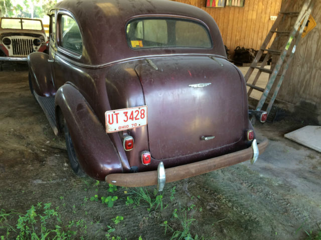 1937 Chevrolet two door sedan - photo 5
