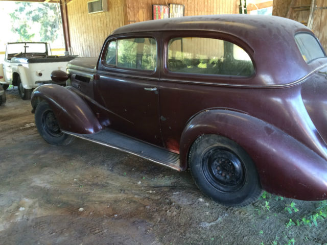 1937 Chevrolet two door sedan - photo 6