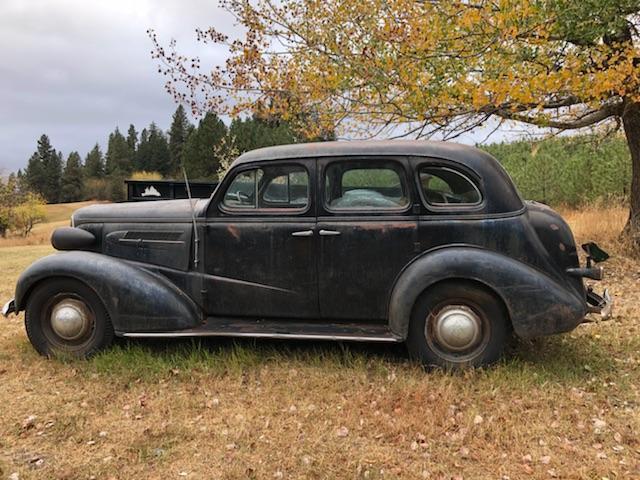 1937 Chevrolet Master Deluxe 4dr. - photo 3