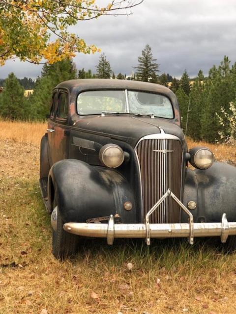 1937 Chevrolet Master Deluxe 4dr. - photo 4