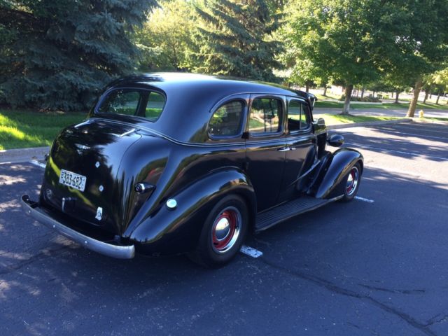 1937 Chevy 4-Door Sedan Street Rod 454 BBC & 700R4 1937 Chevrolet 4-Door Sedan