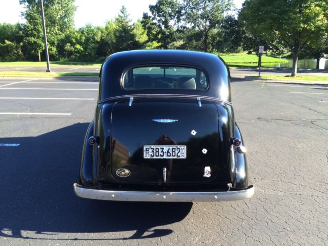 1937 Chevrolet 4-Door Sedan - photo 11