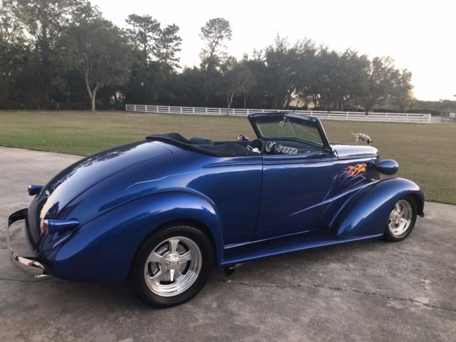 1937 Chevrolet Cabriolet Convertible - photo 2