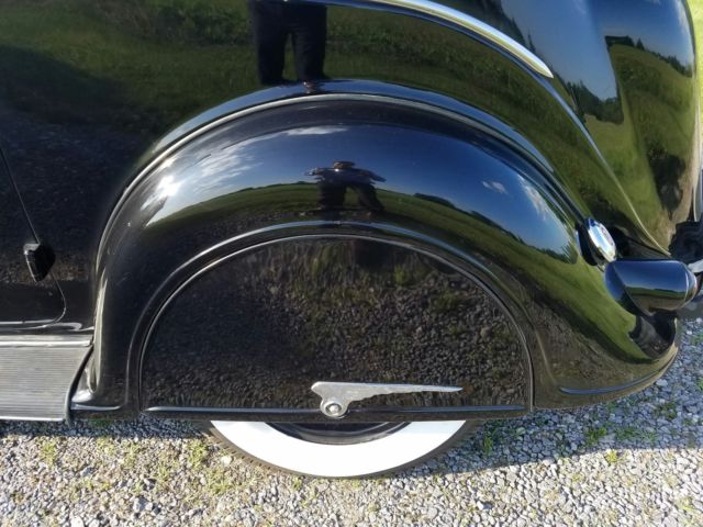 1937 Chrysler Airflow - photo 12