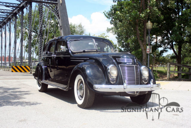 1937 Chrysler Airflow - photo 3