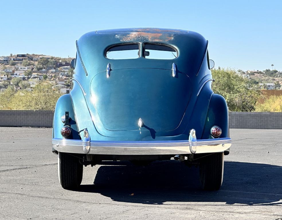 1937 Chrysler Airflow Series C-17 Eight Coupe - photo 6