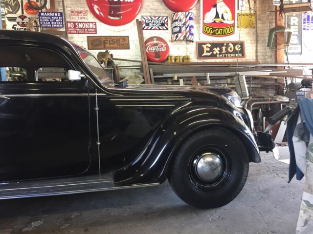 1937 Chrysler Imperial AirFlow C-17 - photo 11